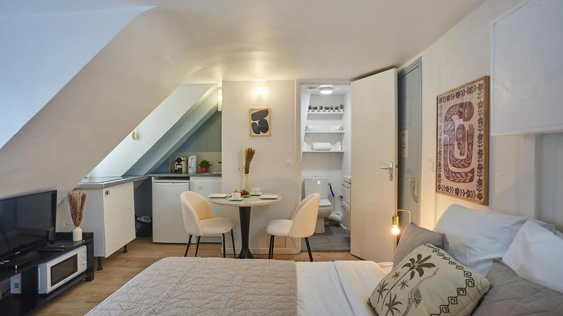 Studio Place Vendome By Studio Prestige パリ